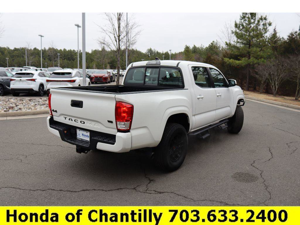 Used 2017 Toyota Tacoma SR image 7