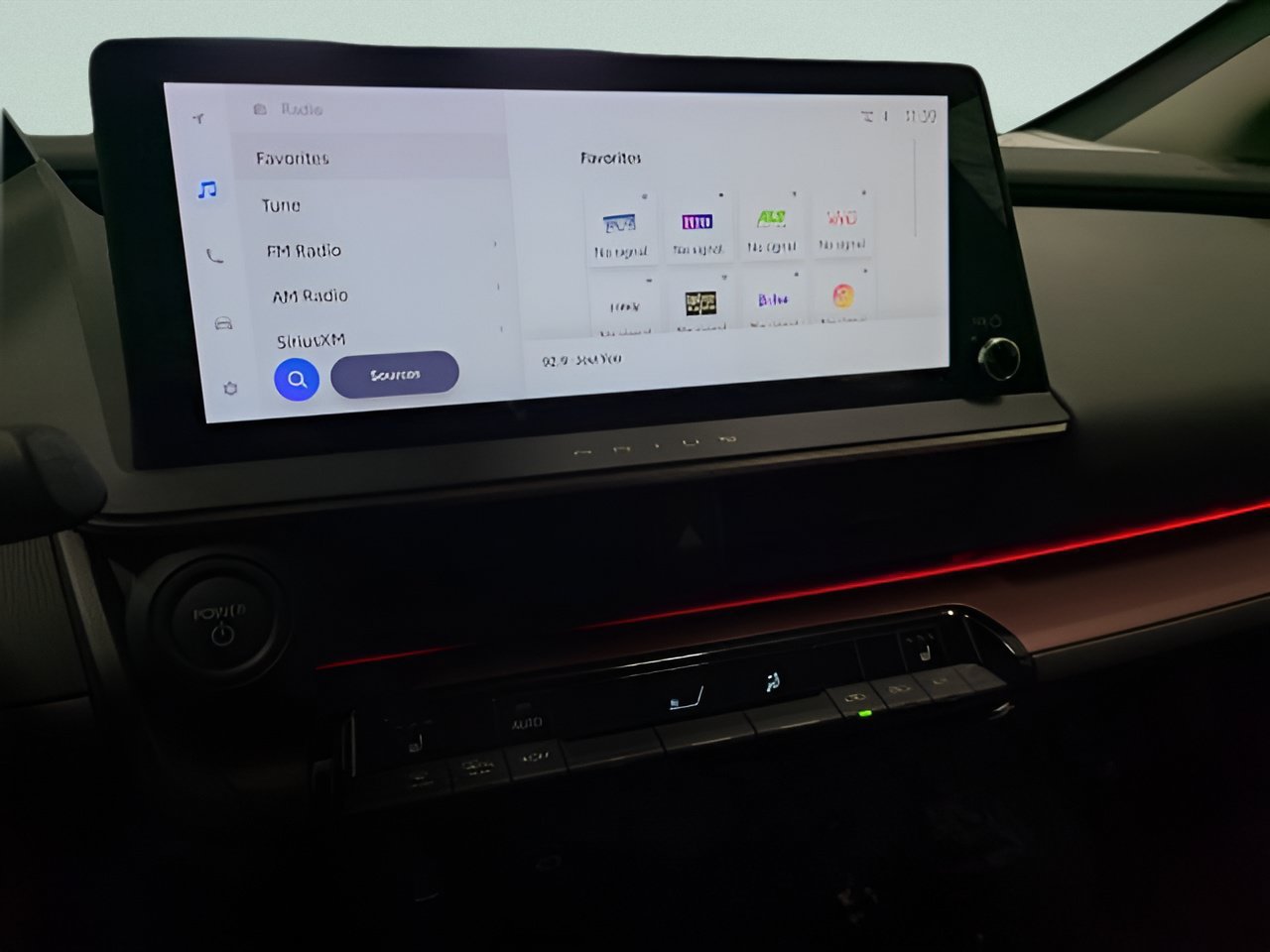 Used 2024 Toyota Prius Prime FWD image 27