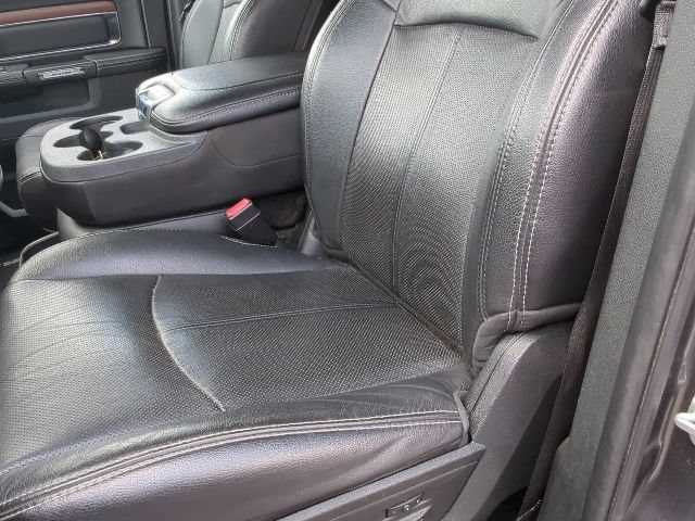 Used 2018 RAM 1500 Laramie w/ Convenience Group AWD/4WD image 8