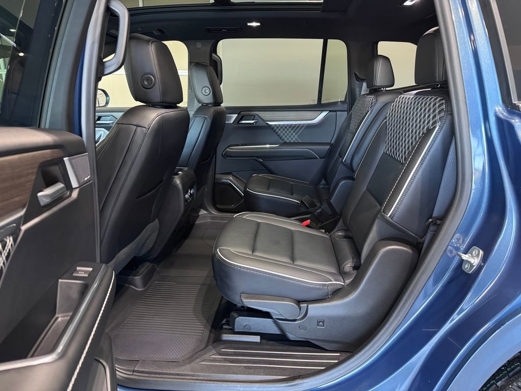 Certified 2024 GMC Acadia Denali w/ Super Cruise Package image 10