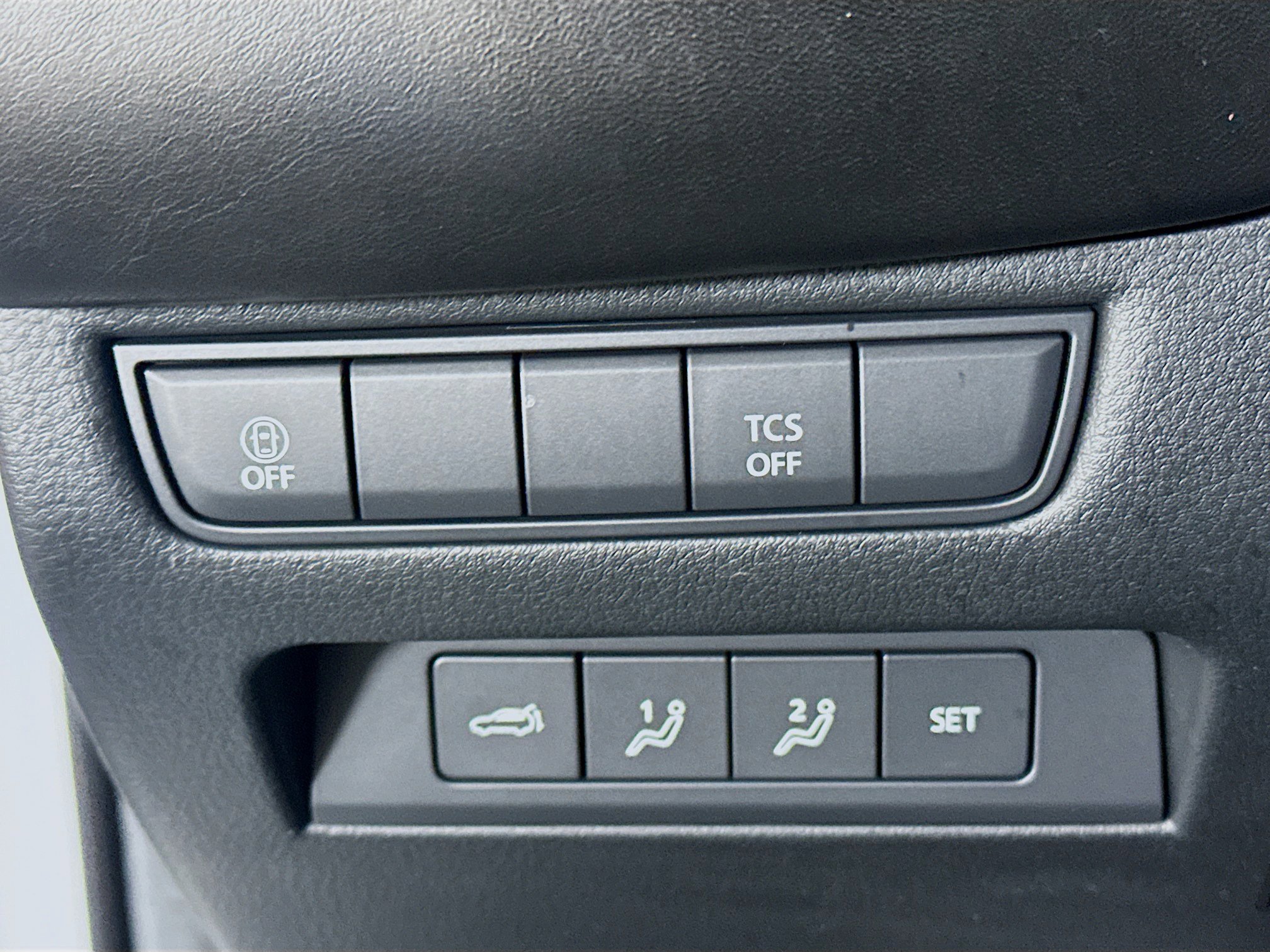 Used 2025 MAZDA CX-50 AWD 2.5 S w/ Premium Plus Pkg image 17