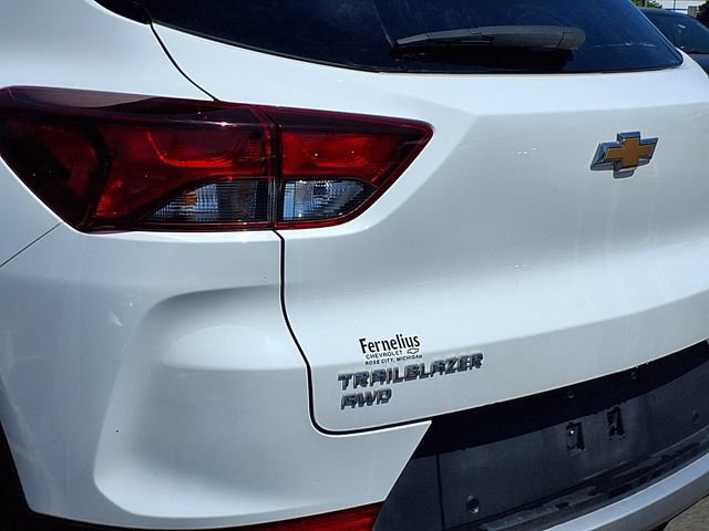 Used 2024 Chevrolet TrailBlazer LT w/ Convenience Package AWD/4WD image 24