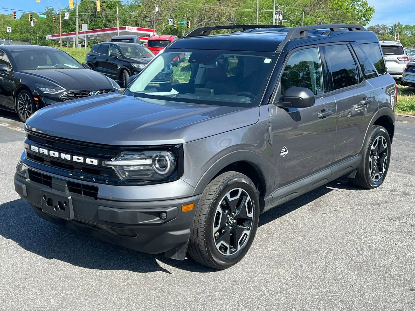 Used 2023 Ford Bronco Sport Outer Banks w/ Tech Package image 2