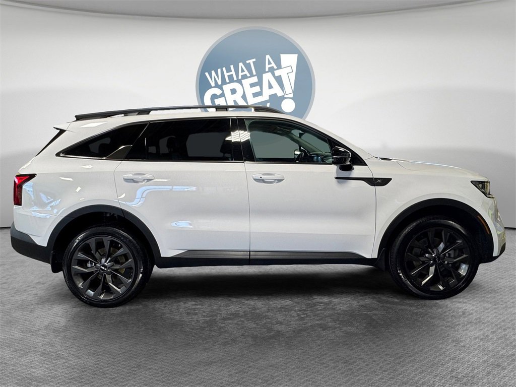 Certified 2023 Kia Sorento X-Line EX image 2