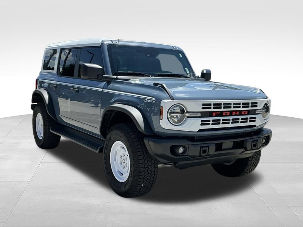 Used 2025 Ford Bronco Heritage Edition AWD/4WD image 16