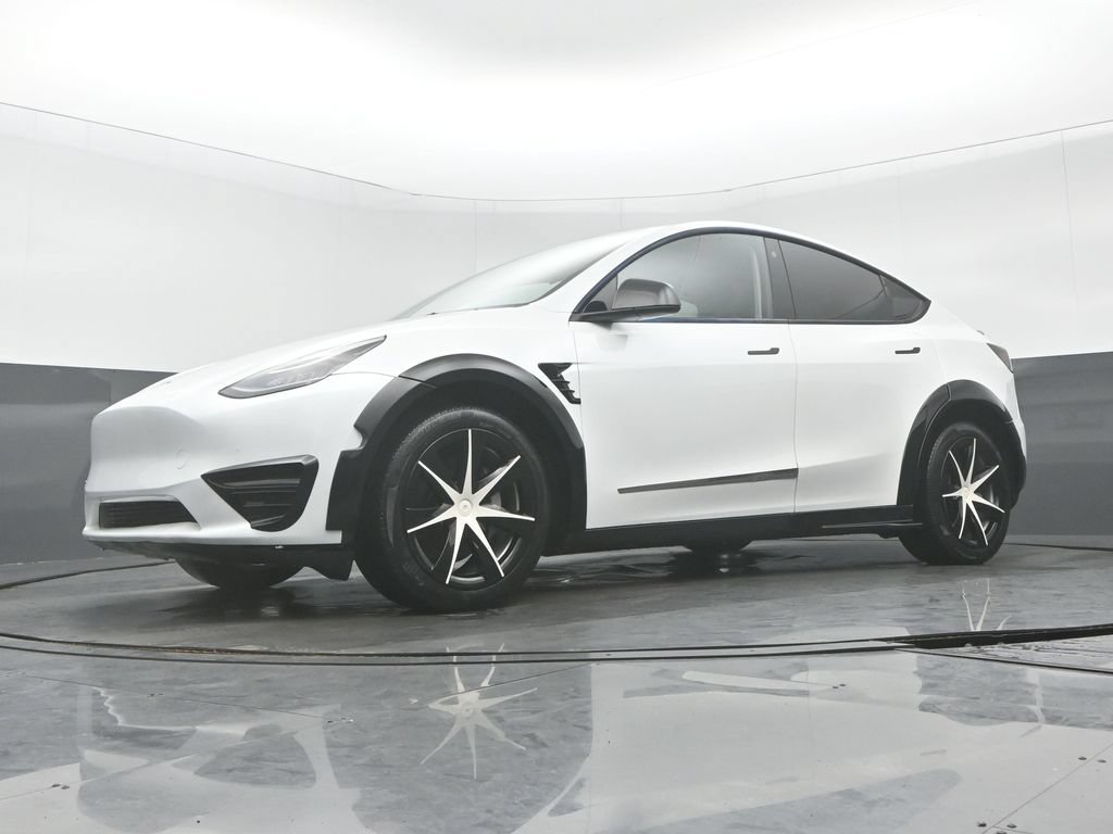 Used 2023 Tesla Model Y Long Range AWD/4WD image 10