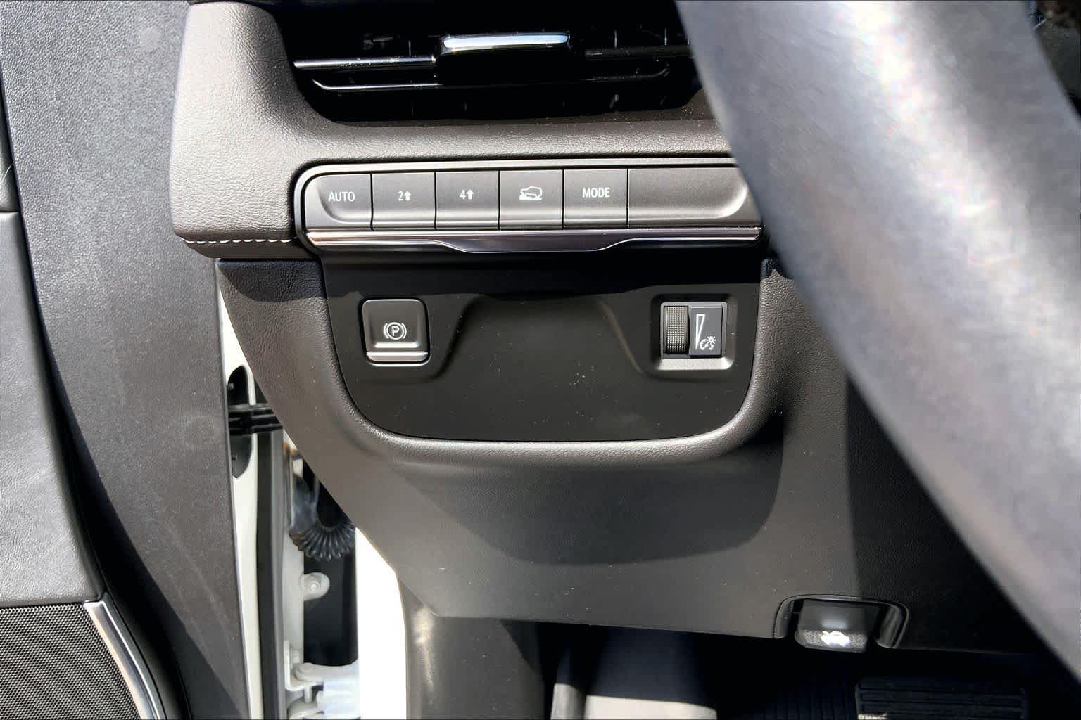 Used 2023 Cadillac Escalade Premium Luxury w/ LPO, Radiant Package AWD/4WD image 36