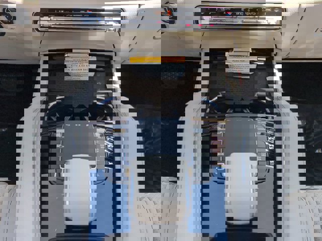 Used 2025 Mercedes-Benz GLE 350 4MATIC image 19