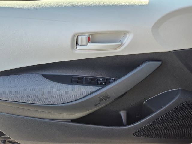 Used 2022 Toyota Corolla LE image 21