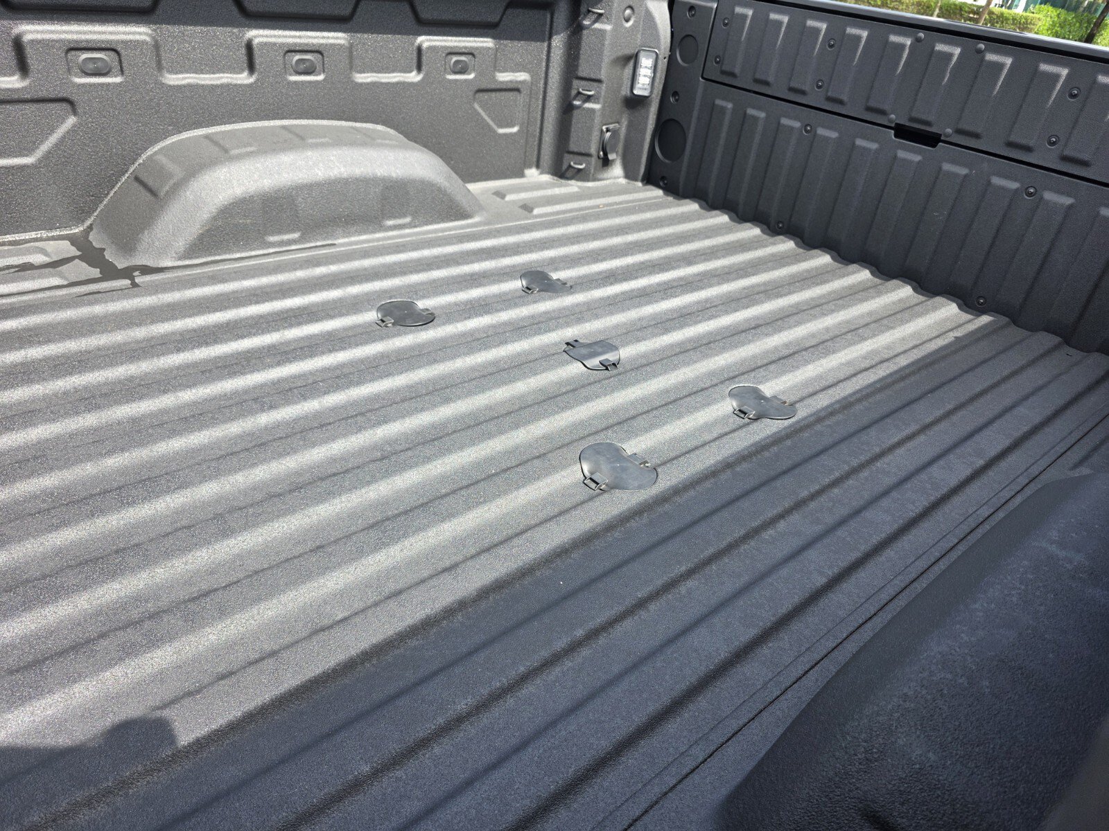 Used 2025 GMC Sierra 2500 AT4X w/ AT4X AEV Edition AWD/4WD image 19