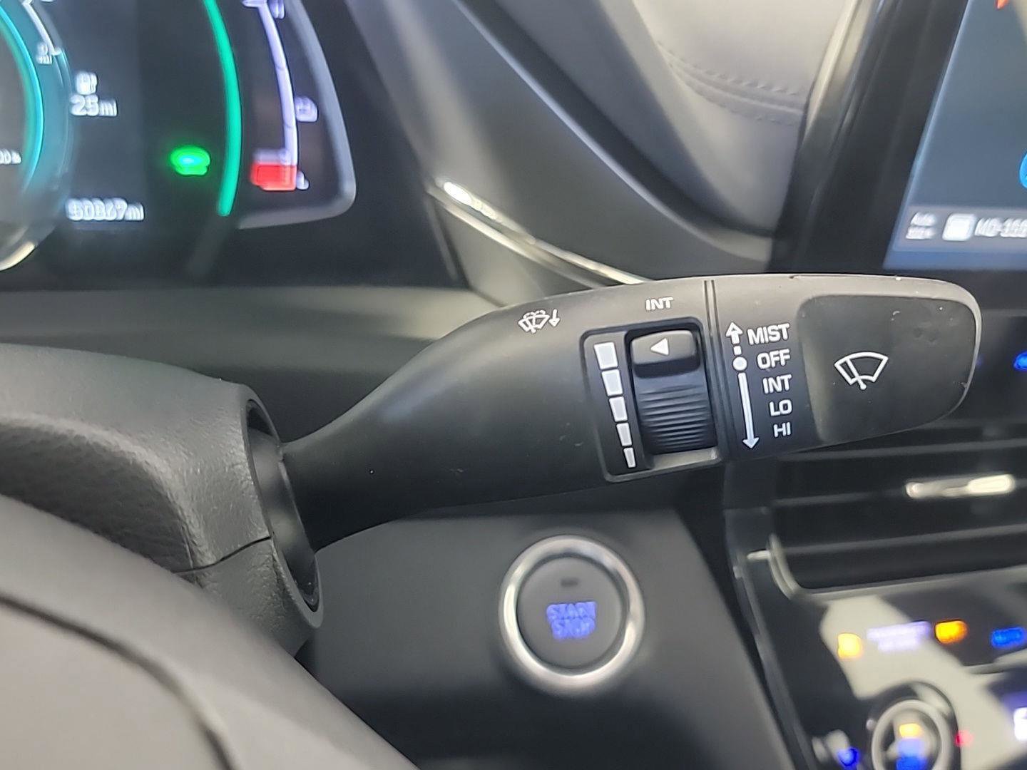 Used 2020 Hyundai Ioniq Limited image 25