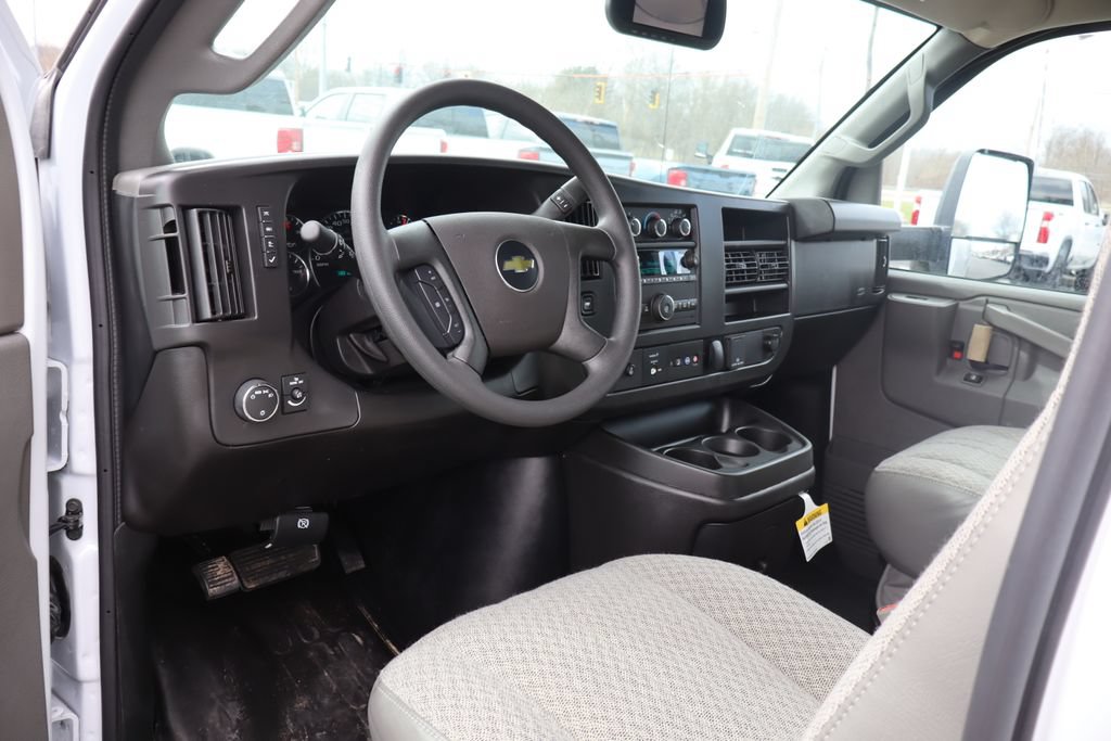 New 2026 Chevrolet Express 3500 w/ Power Convenience Package RWD image 8