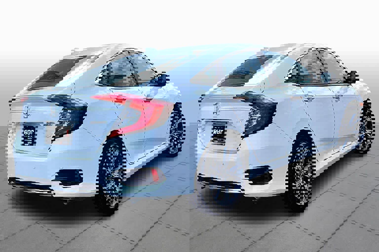 Used 2019 Honda Civic Touring image 12