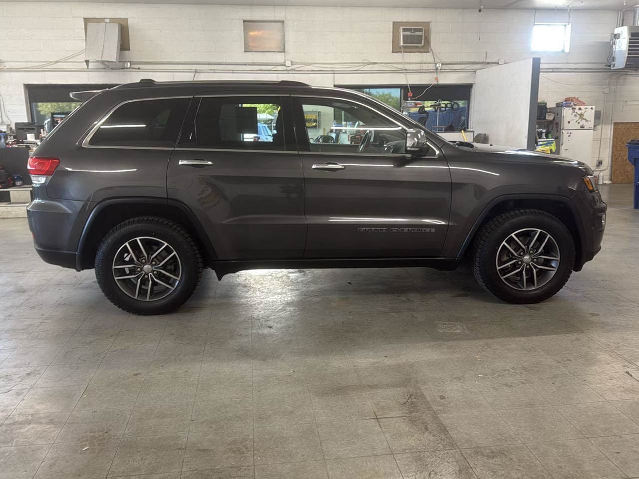 Used 2018 Jeep Grand Cherokee Limited w/ Luxury Group II AWD/4WD image 83