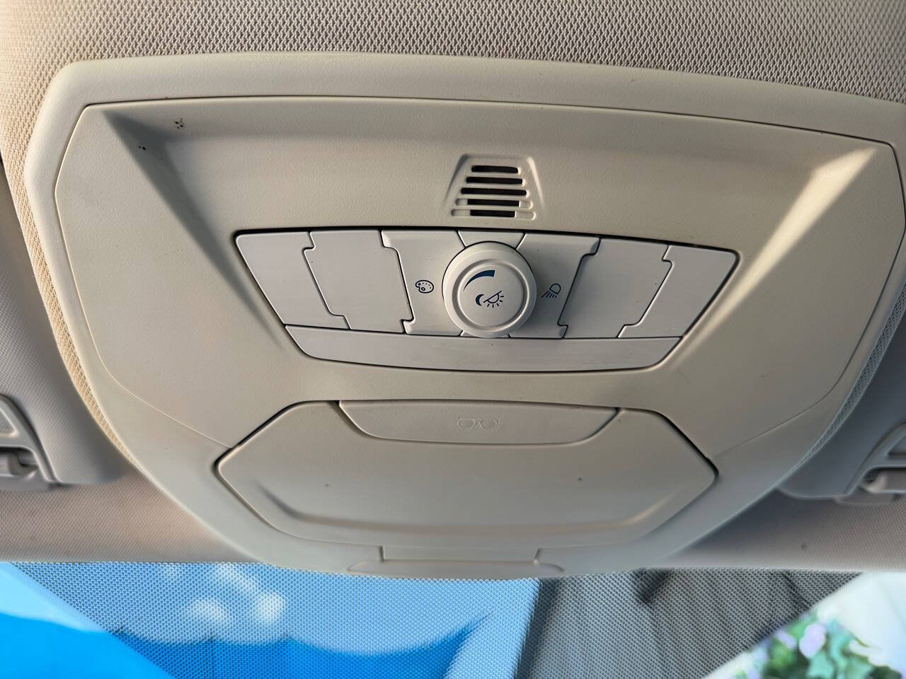 Used 2014 Ford Focus SE w/ Equipment Group 201A FWD image 19