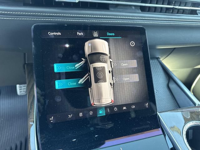 Certified 2025 Cadillac Escalade Sport Platinum w/ LPO, Floor Liner Package AWD/4WD image 26