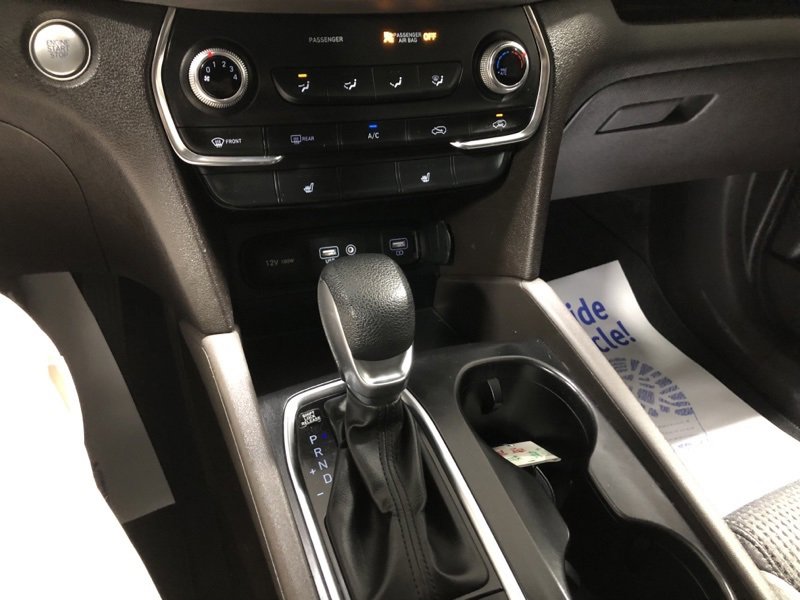 Used 2019 Hyundai Santa Fe SEL image 27