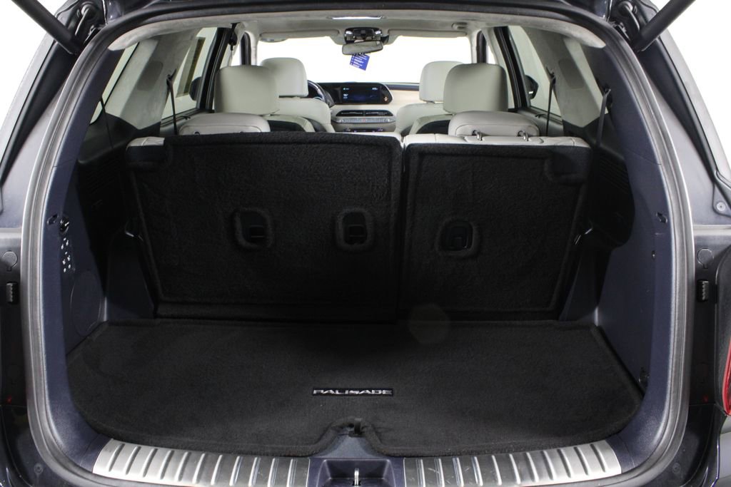 Used 2021 Hyundai Palisade Calligraphy image 17