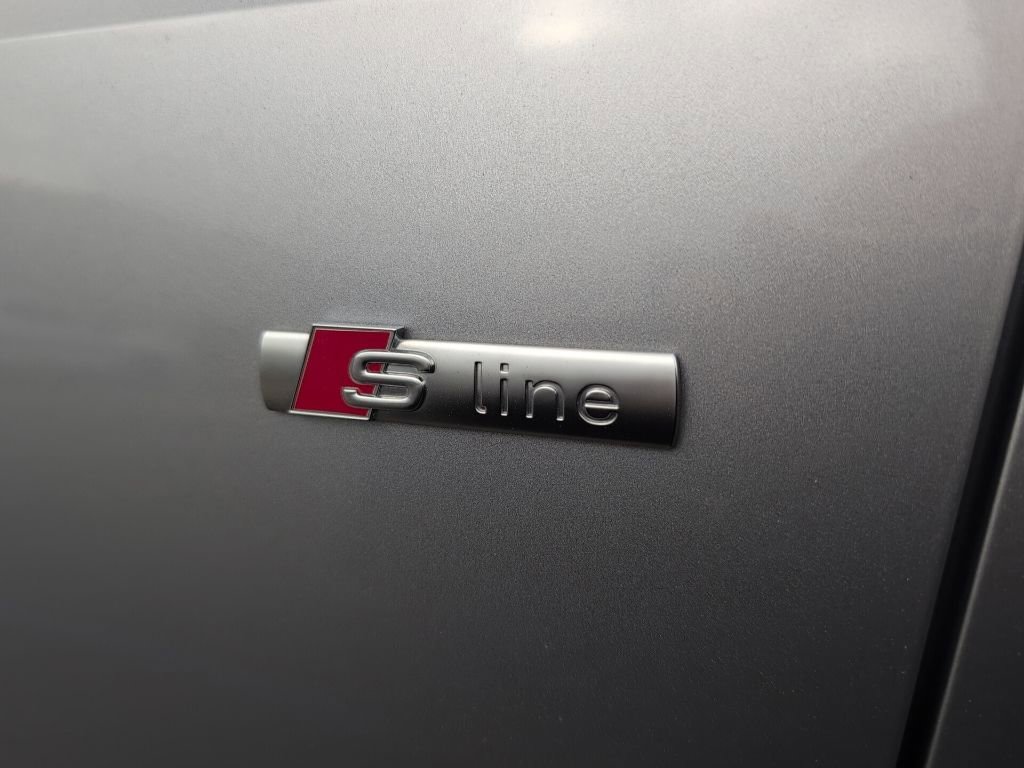 Used 2019 Audi A4 2.0T Premium Plus w/ Premium Plus Package image 10