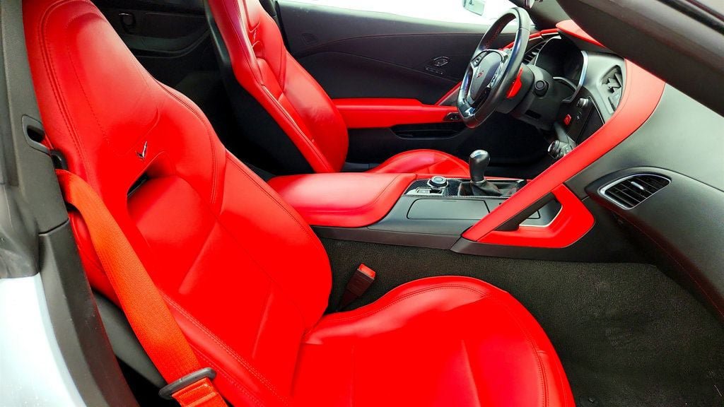 Used 2019 Chevrolet Corvette Stingray Coupe w/ 2LT Preferred Equipment Group RWD image 23