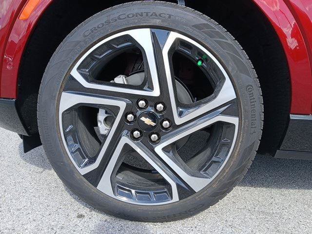 New 2025 Chevrolet Equinox EV LT w/ Active Safety Package 3 AWD/4WD image 9