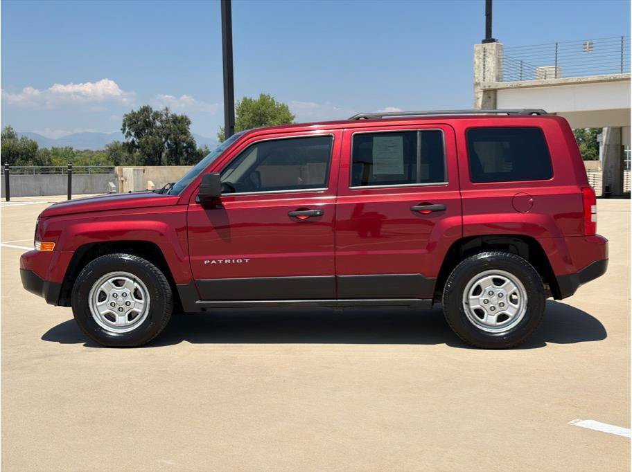 Used 2014 Jeep Patriot Sport FWD image 4