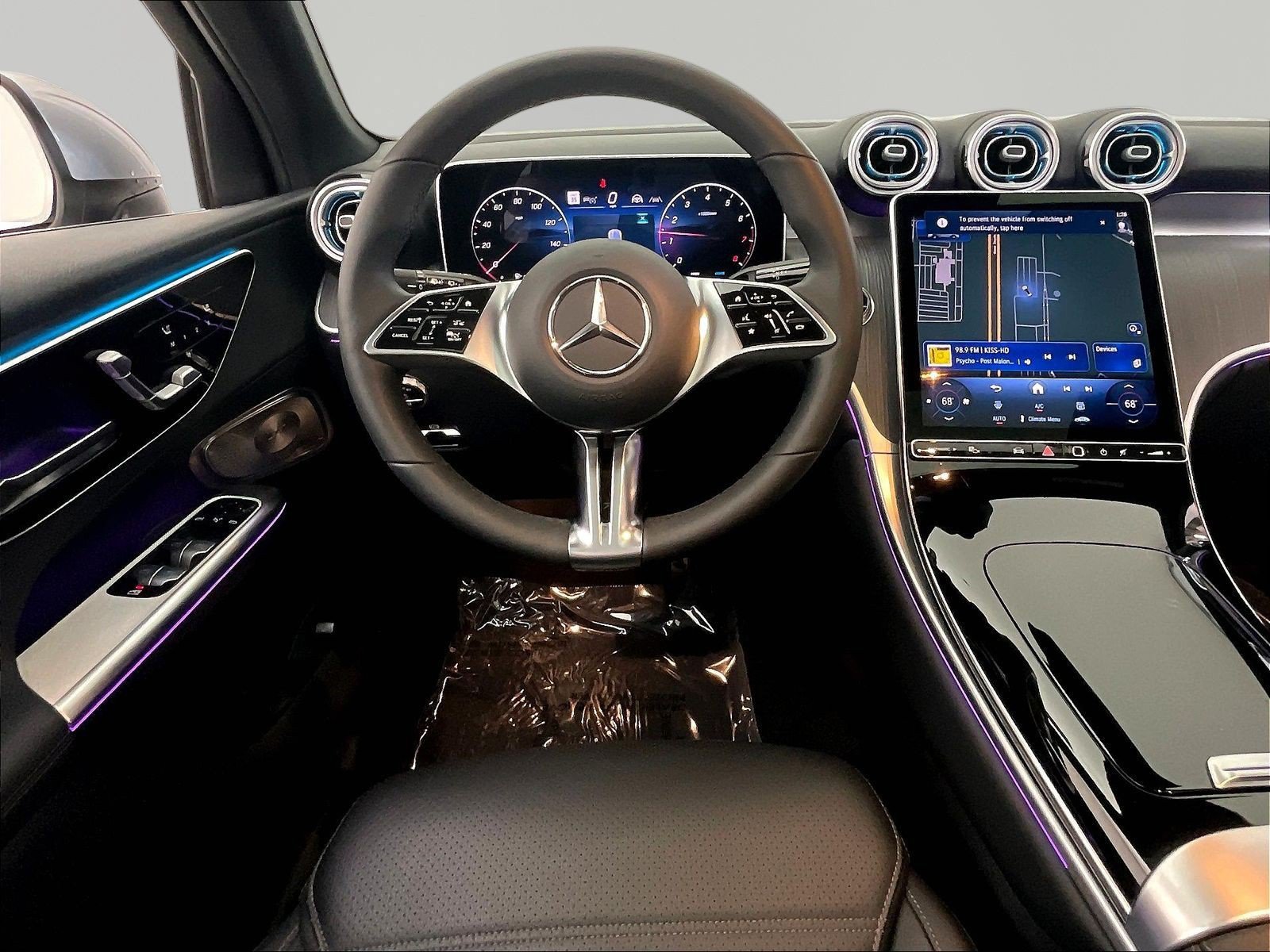 Used 2026 Mercedes-Benz GLC 300 4MATIC image 8
