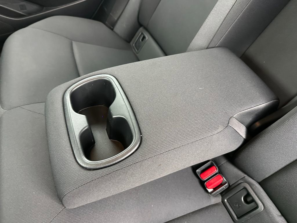 Used 2022 Toyota Corolla LE image 40