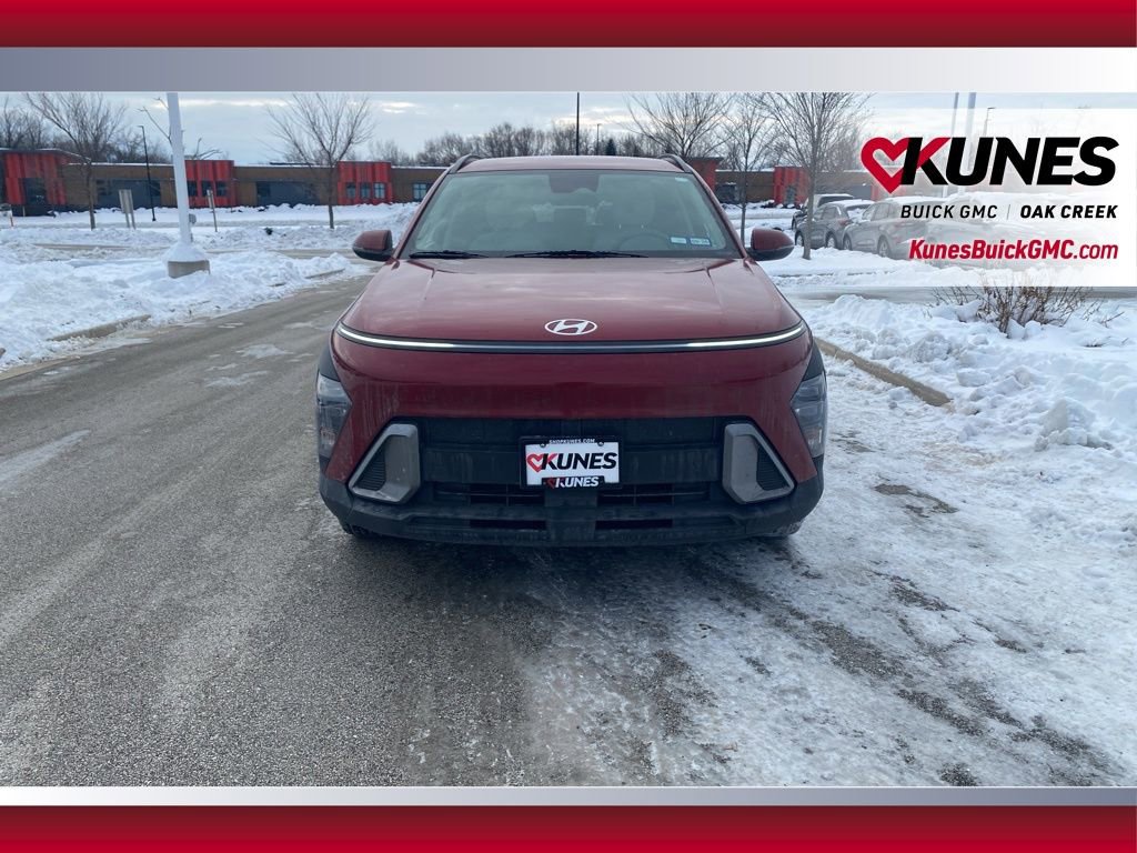 Used 2025 Hyundai Kona SEL image 3