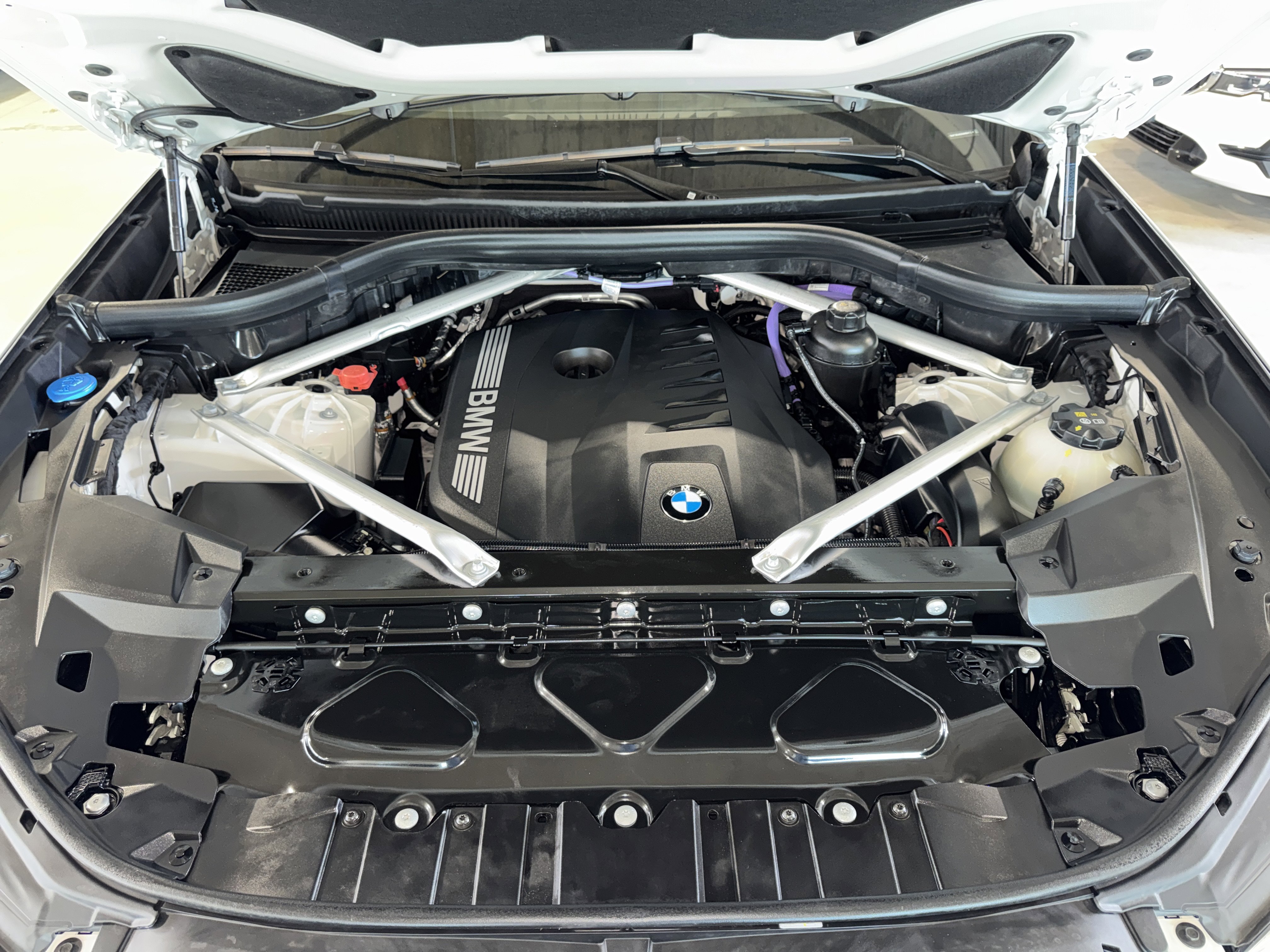 Used 2025 BMW X5 sDrive40i w/ Premium Package image 35