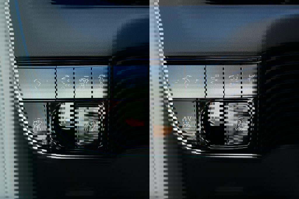 New 2026 Hyundai Ioniq 5 Limited image 16