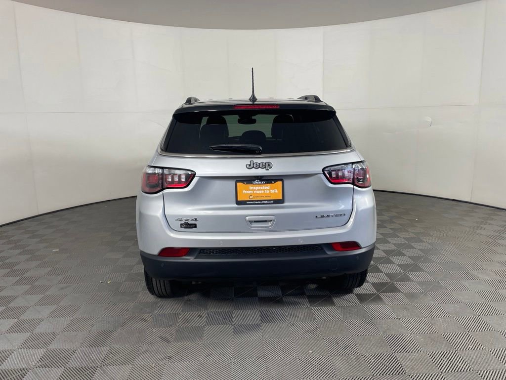Used 2025 Jeep Compass Limited AWD/4WD image 4