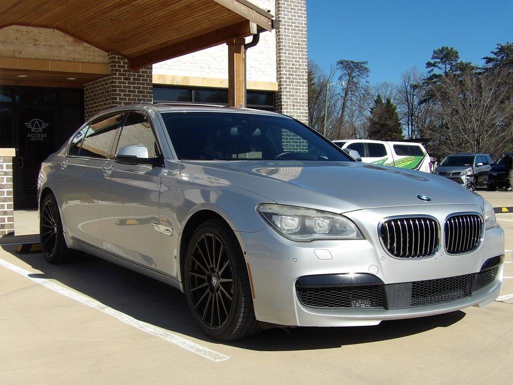 Used 2015 BMW 750Li RWD image 7