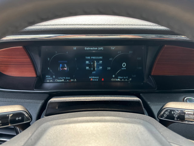 Used 2022 Lincoln Navigator Reserve image 19