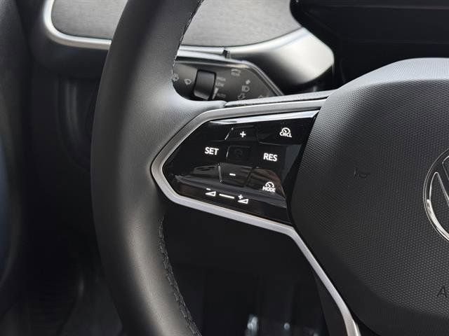 New 2025 Volkswagen ID. Buzz Pro S Plus image 13