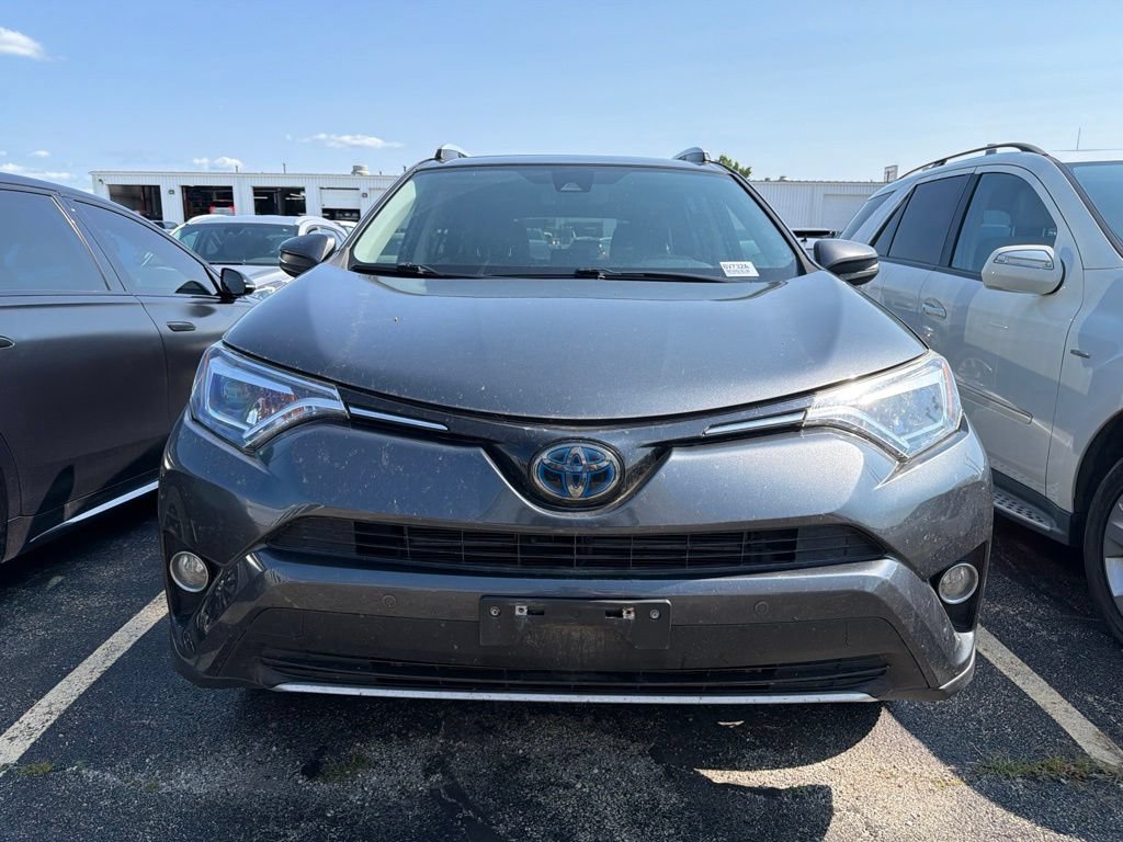Used 2016 Toyota RAV4 Limited AWD/4WD image 3