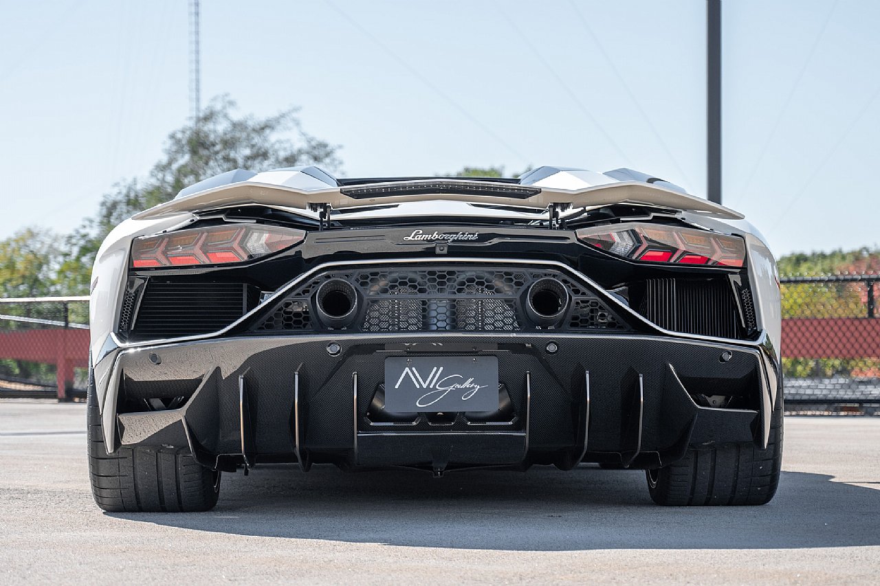 Used 2022 Lamborghini Aventador LP 780-4 Ultimae AWD/4WD image 9
