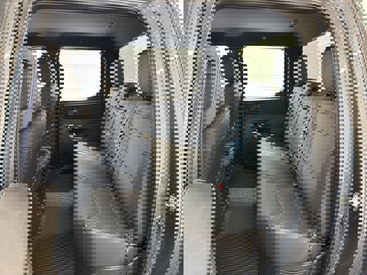 Used 2025 Toyota Tundra Limited image 40