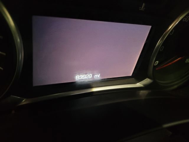 Used 2018 Chevrolet Equinox Premier image 3