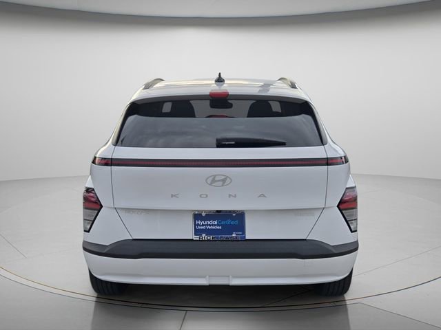 Certified 2024 Hyundai Kona SEL FWD image 6