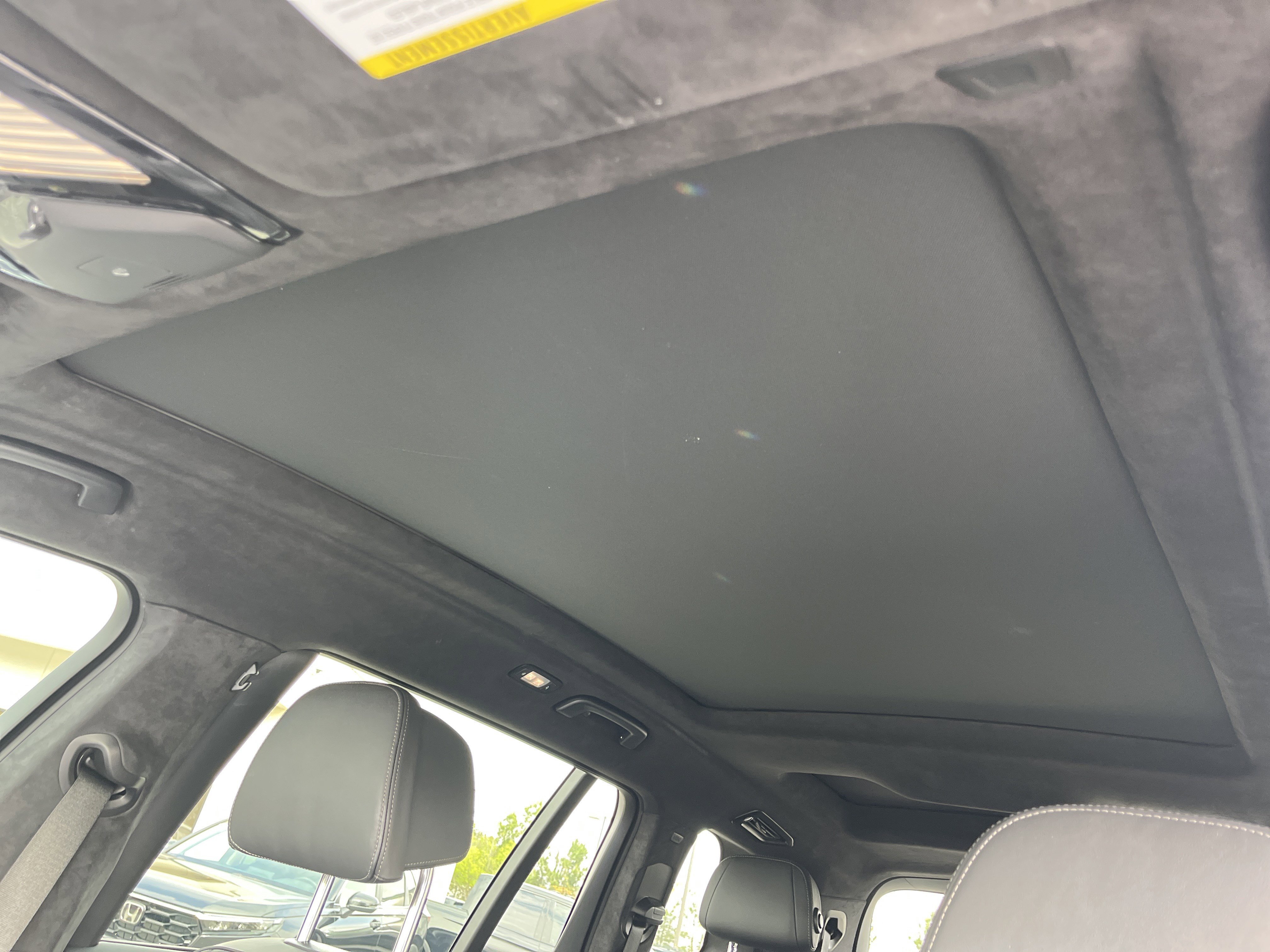 Used 2025 BMW X7 M60i w/ Executive Package image 17