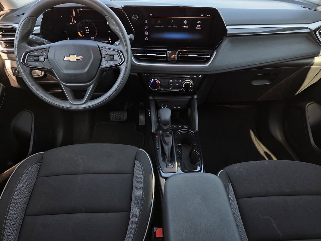 Used 2025 Chevrolet TrailBlazer LT w/ Driver Confidence Package AWD/4WD image 9