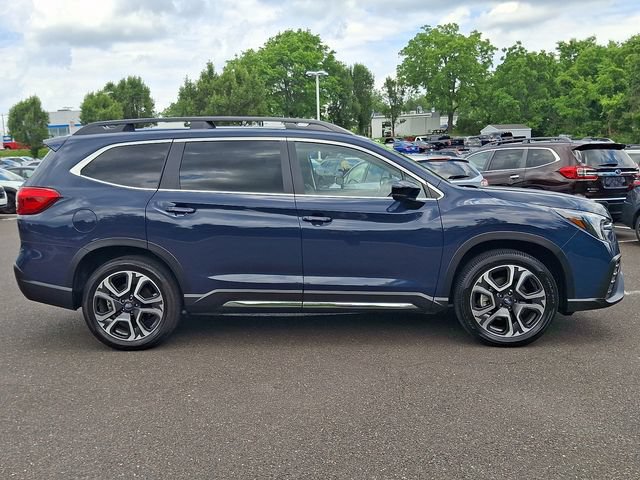 Used 2025 Subaru Ascent Limited w/ Popular Package #2 AWD/4WD image 7