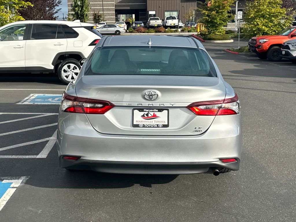 Used 2022 Toyota Camry LE image 4