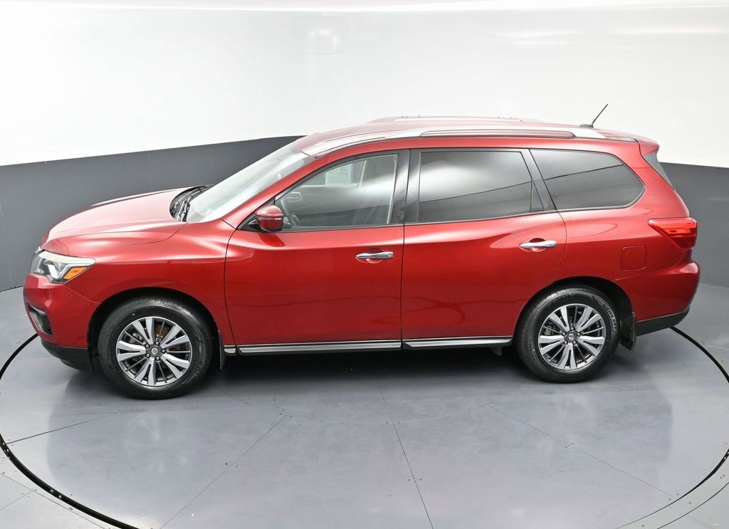 Used 2018 Nissan Pathfinder S image 49