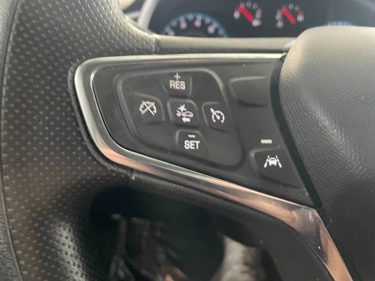 Used 2023 Chevrolet Malibu LT image 35