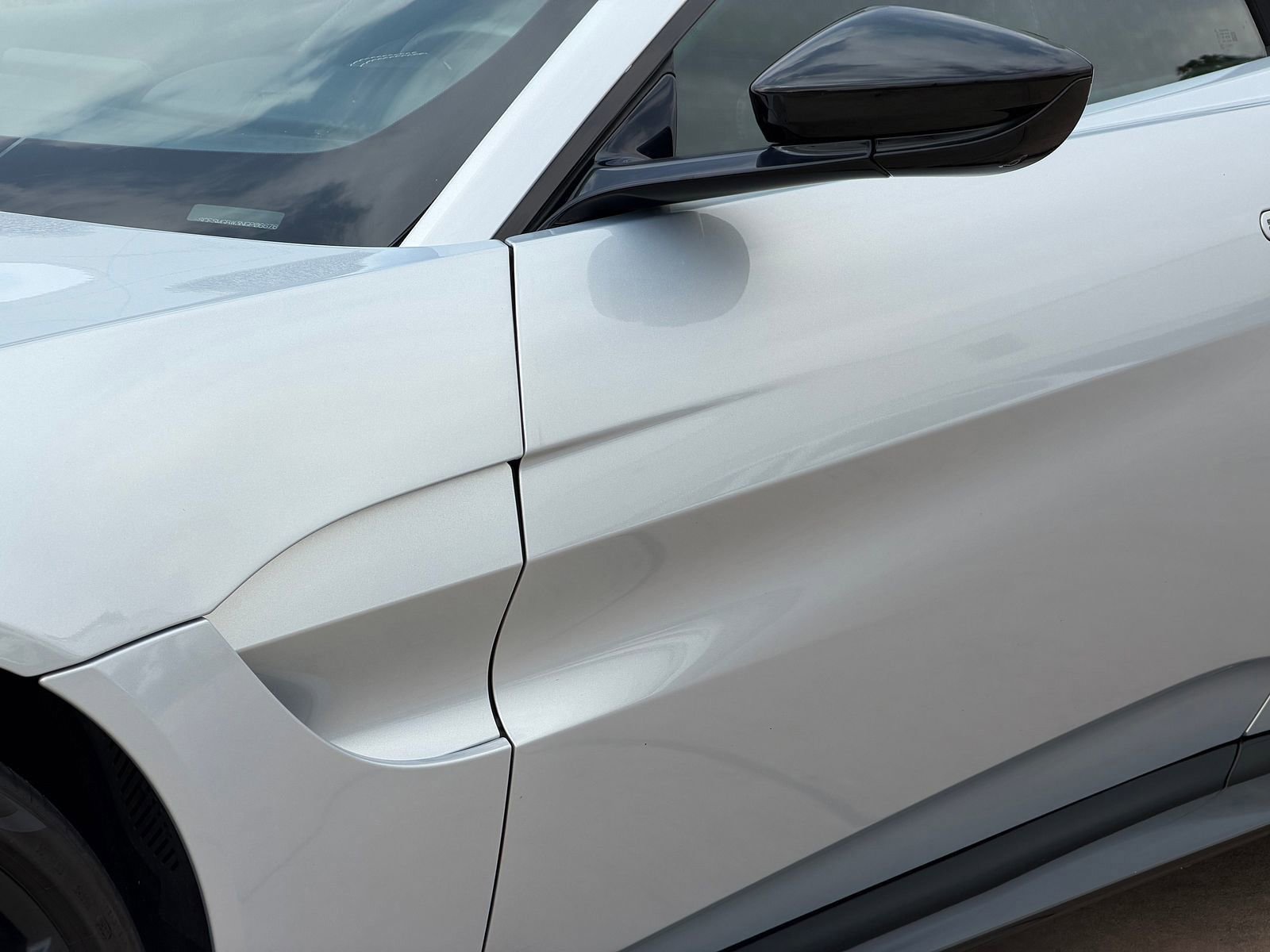 Used 2022 Aston Martin V8 Vantage Roadster image 13