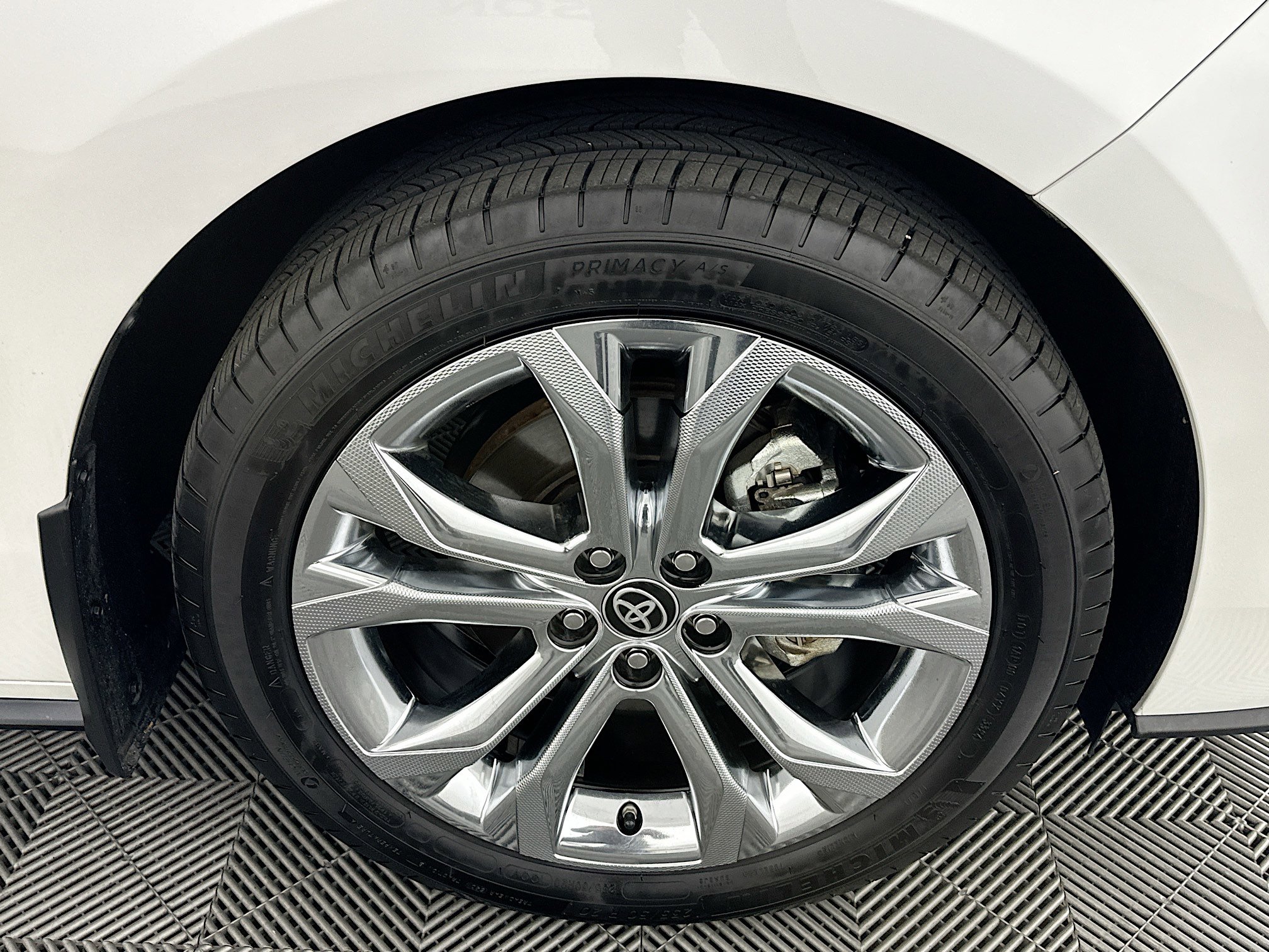 Certified 2024 Toyota Sienna Platinum image 11