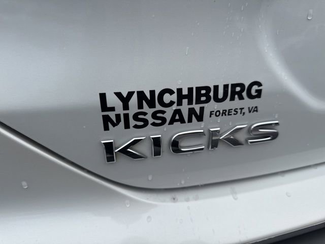 Used 2024 Nissan Kicks SR image 11