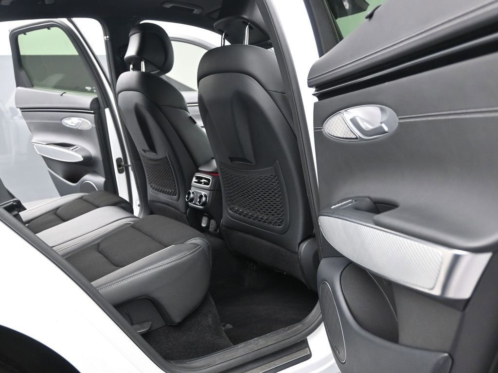 Used 2025 Genesis GV70 2.5T w/ Sport Prestige Package image 18